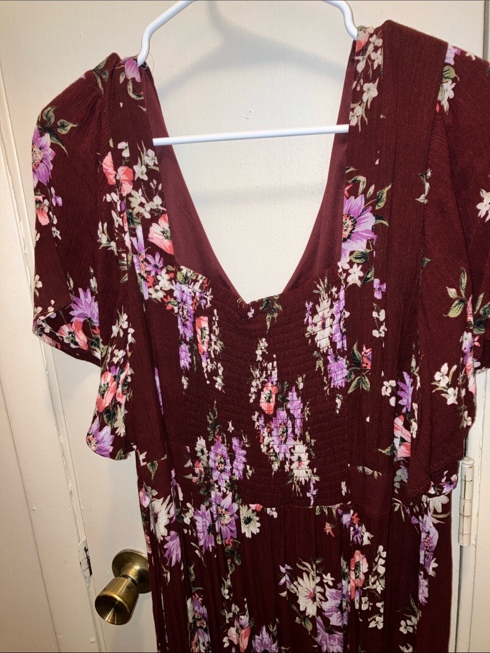 Torrid Burgundy Floral Maxi Dress with V-Neck and Flutter Sleeves Size 2 - Picture 4 of 5